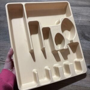 Vintage 1983 RUBBERMAID Almond Tan 2922 Utensil Silverware Tray Drawer Organizer